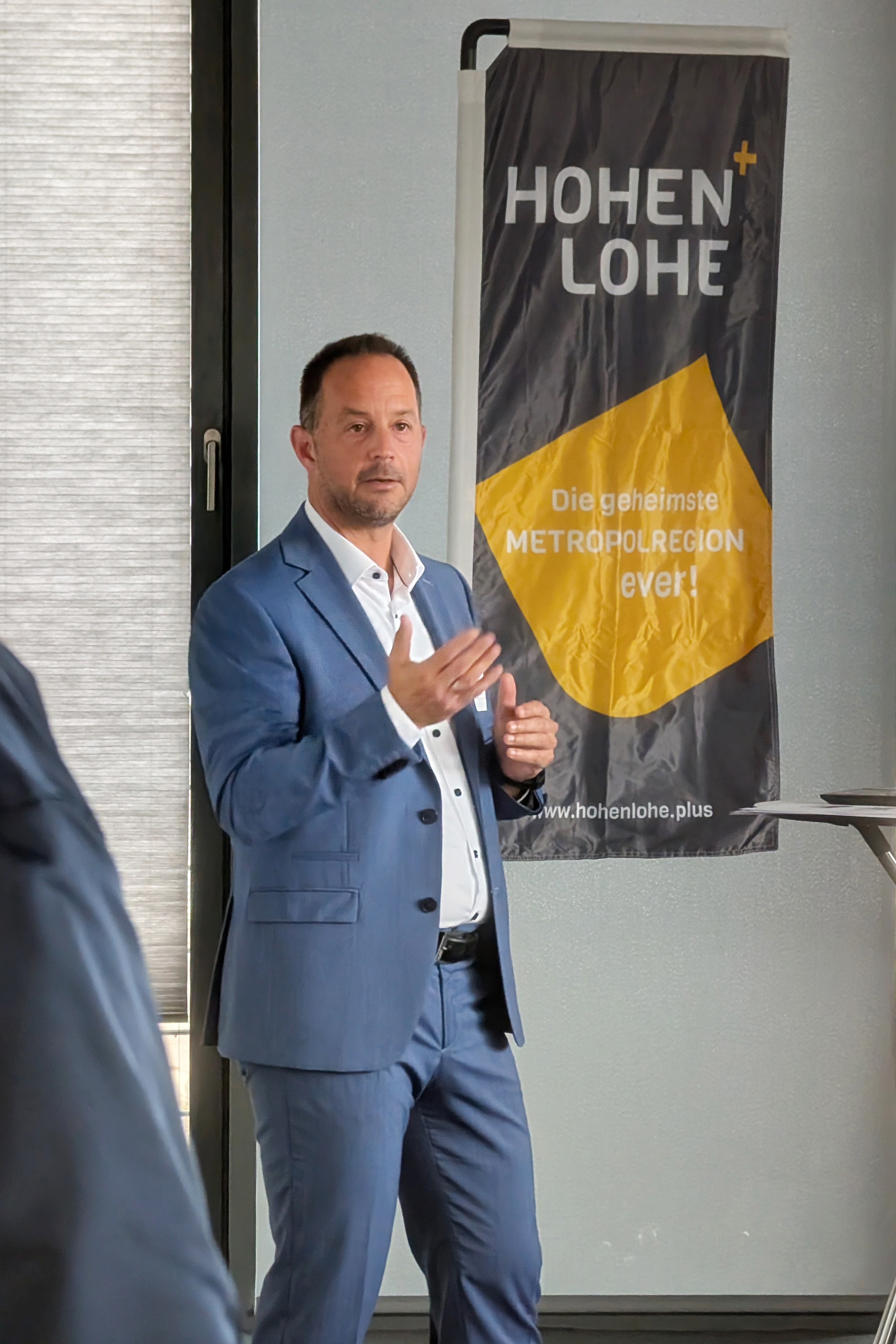 Blick hinter die Kulissen von Würth Elektronik eiSos: Geschäftsführer Sebastian Valet präsentierte das Unternehmen.